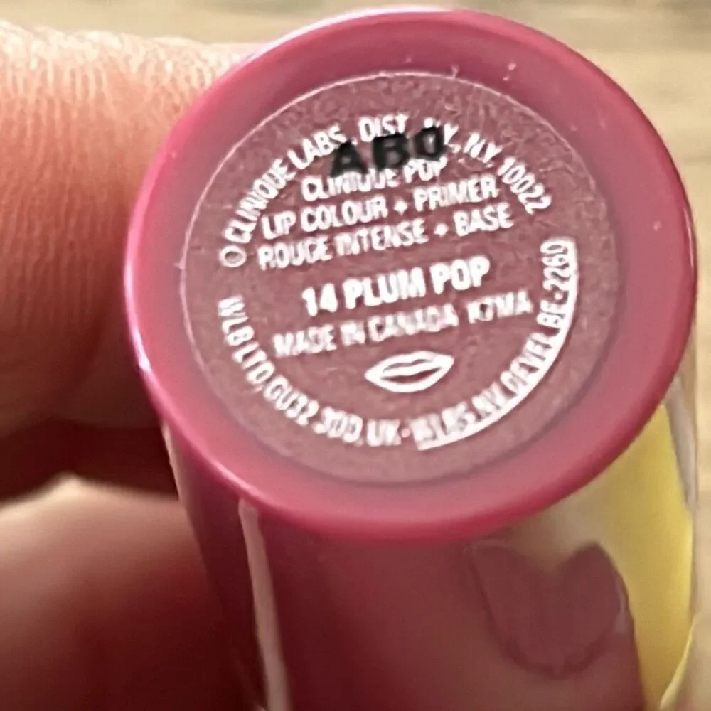 New Clinique five piece set lipstick dramatically different moisturizing lotion